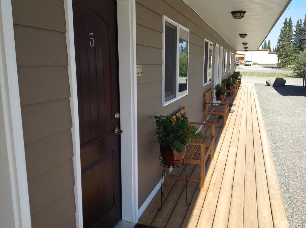 Parkside Inn Haines Junction Luaran gambar